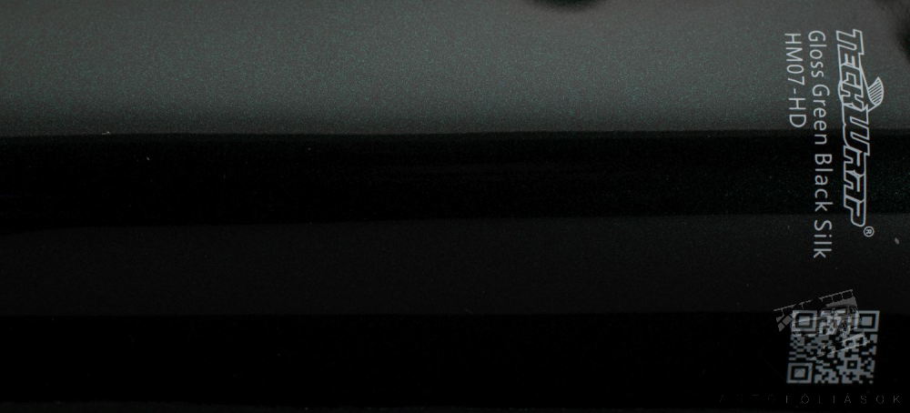 Teckwrap HM07-HD Gloss Green Black Silk autófólia prezentációs árak Teckwrap HM07-HD Gloss Green Black Silk autófólia bemutató kép és ár
