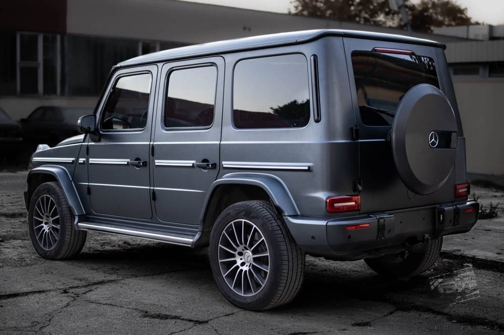 autó fóliázás Mercedes G Class APA CW/R89.19X Matte Metal GUNMETAL GREY Budapest bal hátsó nézet galéria kép