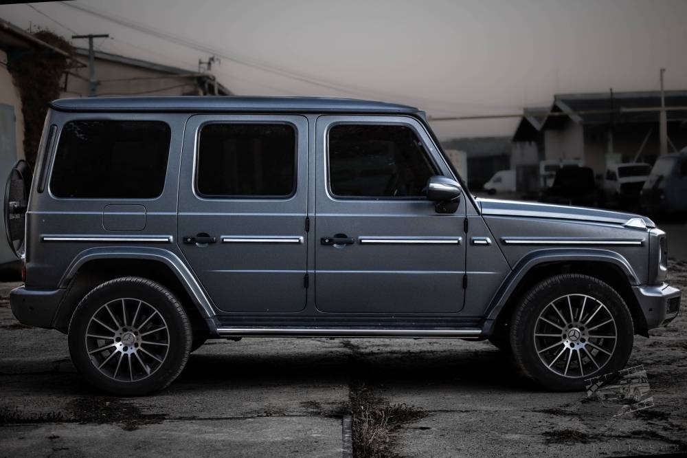 autófóliázás Mercedes G Class APA CW/R89.19X Matte Metal GUNMETAL GREY Csepel jobb nézet galéria kép