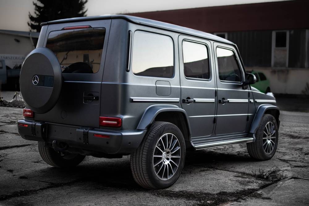 karosszéria fóliázás Mercedes G Class APA CW/R89.19X Matte Metal GUNMETAL GREY Budapest jobb hátsó nézet galéria kép