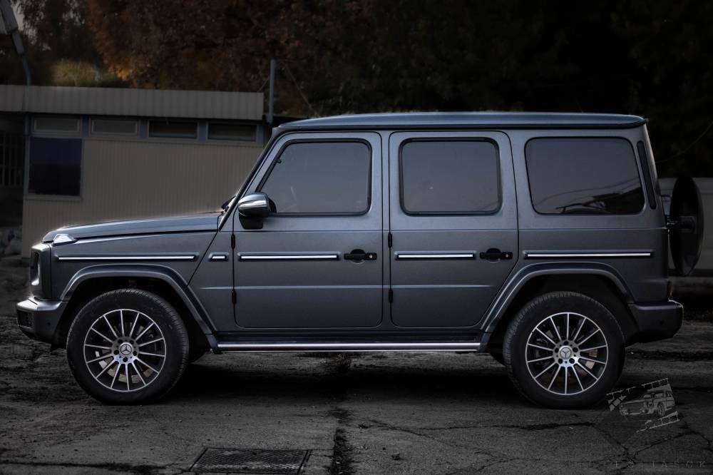 karosszériafóliázás Mercedes G Class APA CW/R89.19X Matte Metal GUNMETAL GREY Csepel bal nézet galéria kép